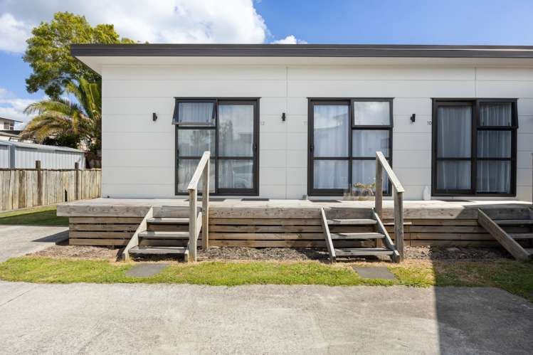 8 McKay Drive Temple View_16