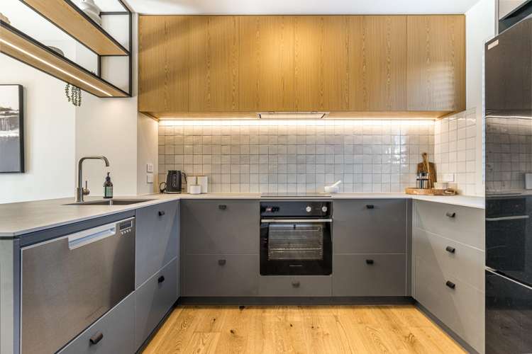 5/7 Boyd Avenue Mangere Bridge_8