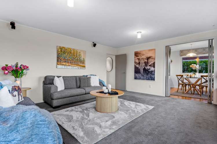 15 Tableau Place Totara Vale_8