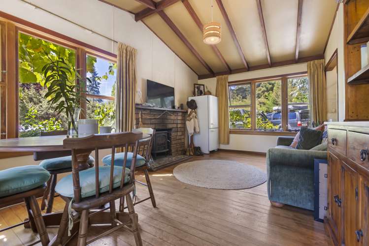 151 Church Road Luggate_6