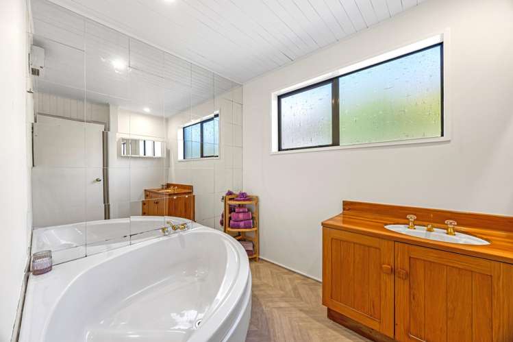 4A Wichita Place Burwood_13