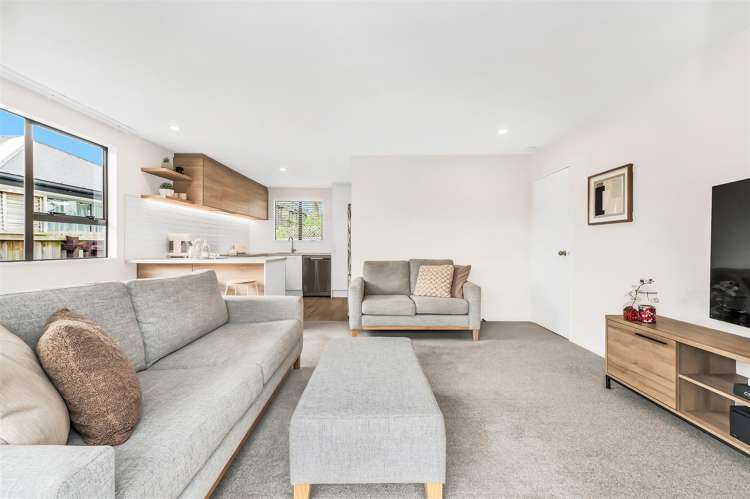 3/67 Huxley Street_0