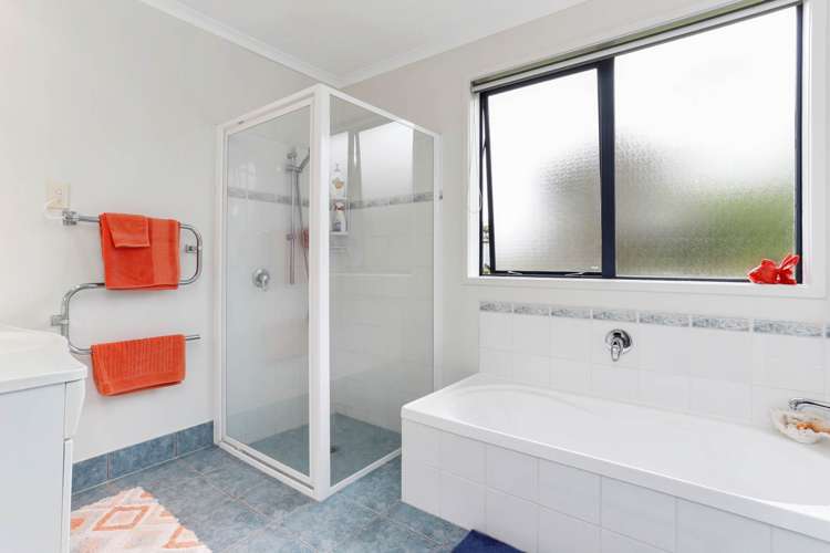 8 Waru Nui Court Orewa_13