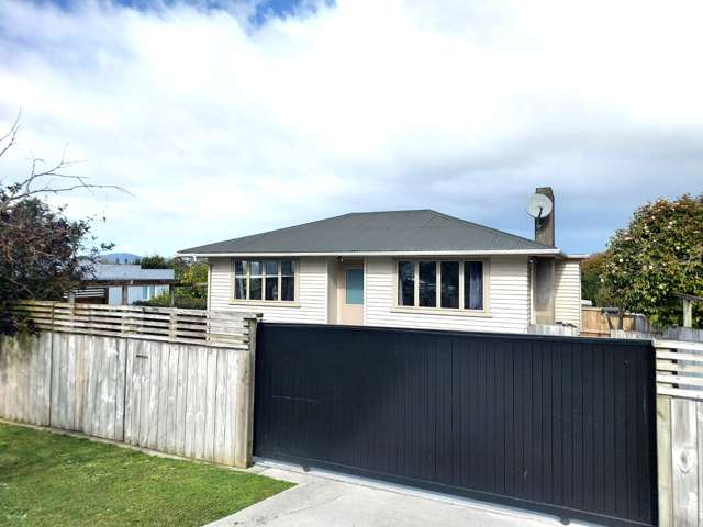 Sunny and Cosy Two-Bedroom Home in Judea