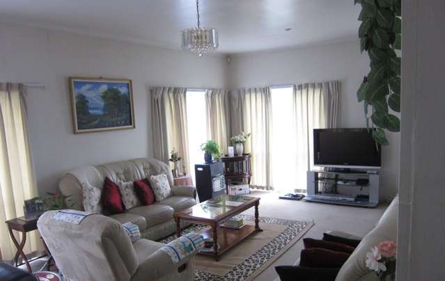 176 Burswood Drive Pakuranga Heights_1