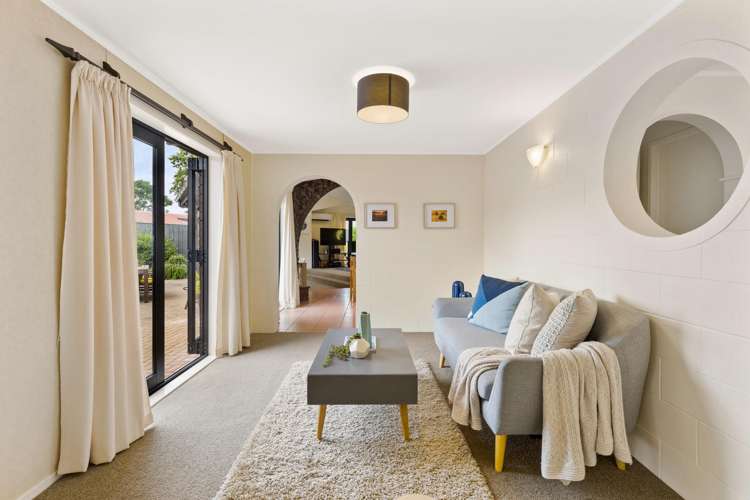 22 Matuhi Rise Henderson_10