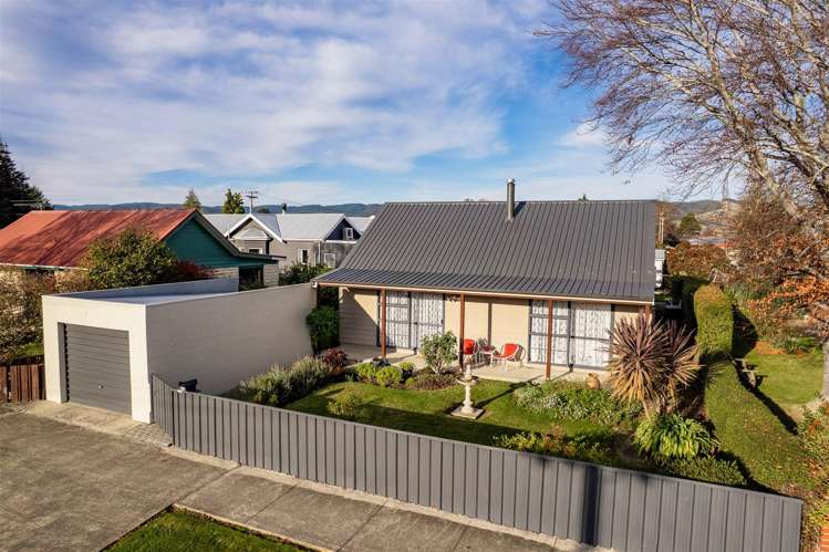 49 Elderlee Street Milton_16