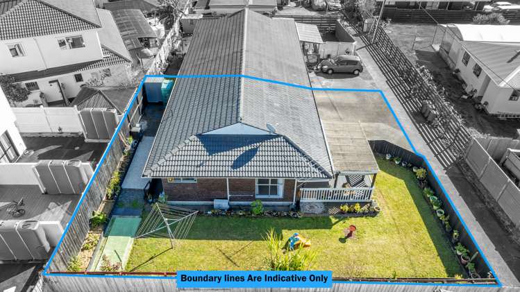 2/56 Archibald Road Kelston_25