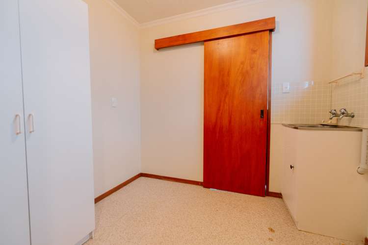 2 Raeburn Place Gore_13