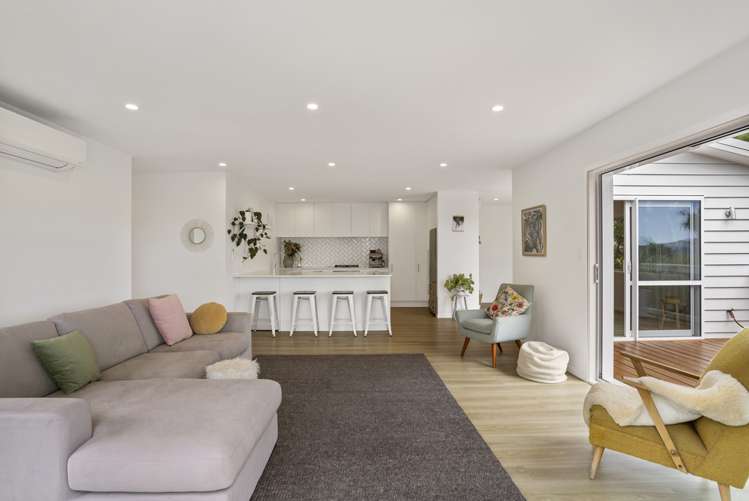 162a Glengarry Road Glen Eden_7