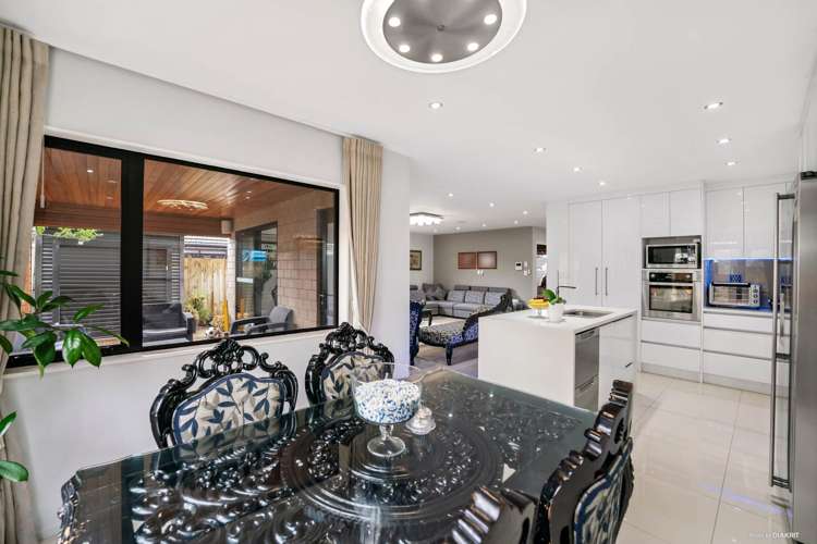 28 Flanshaw Road Te Atatu South_4