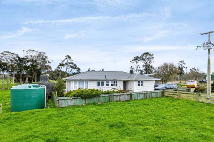 401 Bird Road Stratford_18