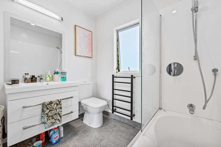 9B Woodvale Road Glen Eden_12