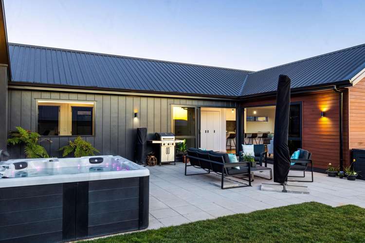 48 Ngaru Crescent Wharewaka_21