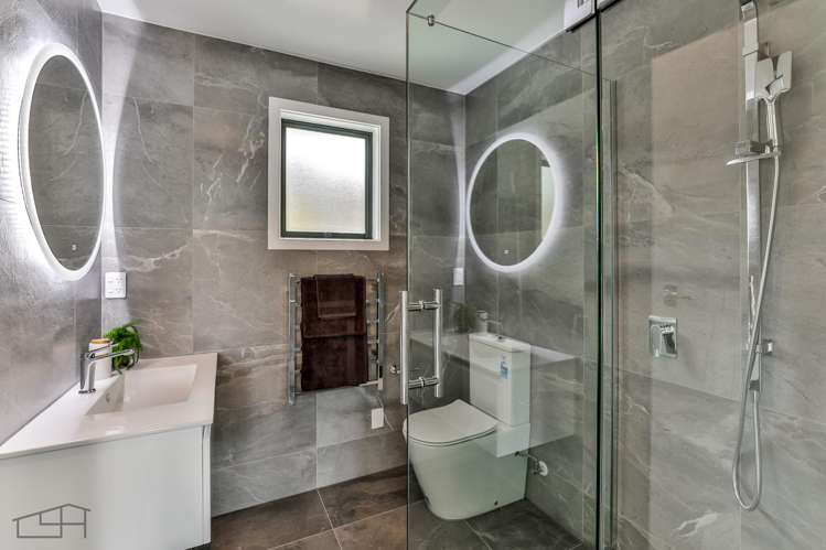 33 Cron Avenue Te Atatu South_14