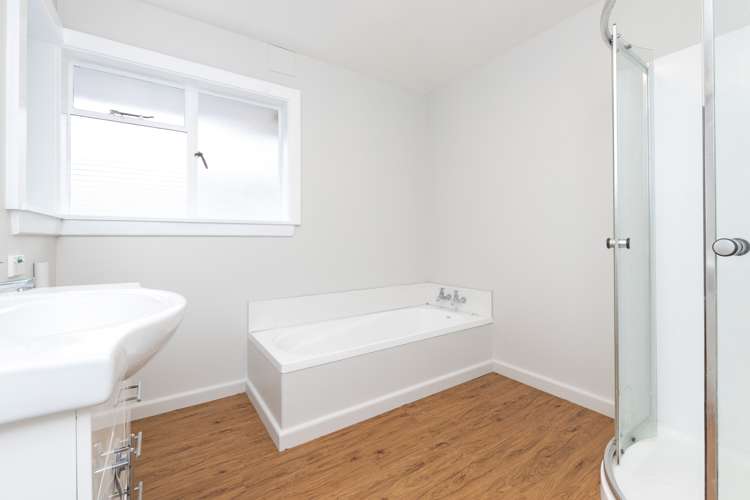 918 Avonside Drive Avondale_7