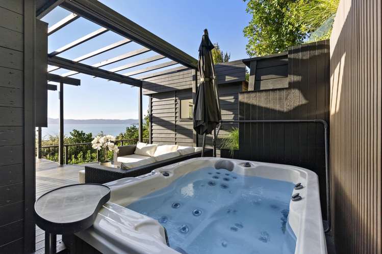 11 Karaka Street Eastbourne_12