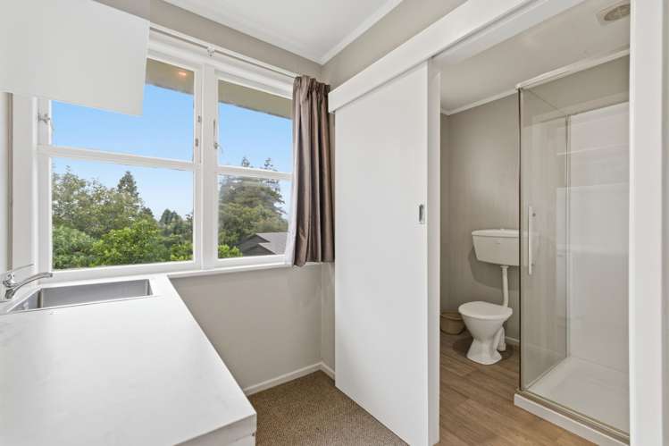 129 Kingswood Road Brookfield_21