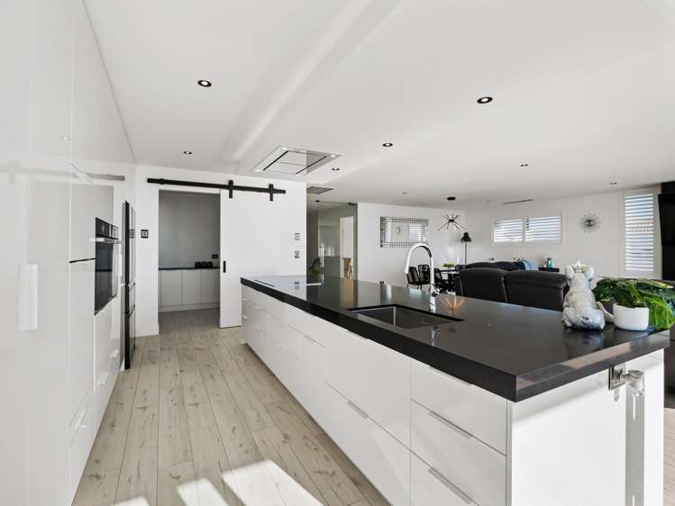 207 Papamoa Beach Road Papamoa_7