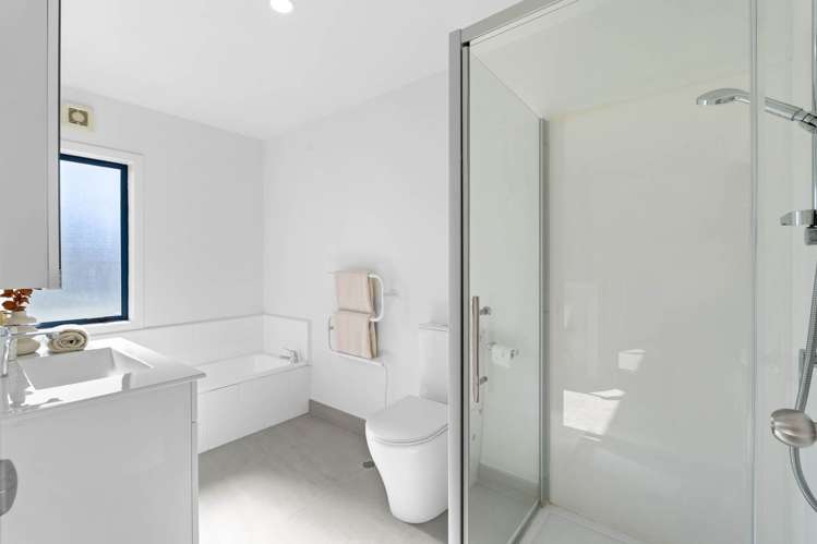 11/70 Fernhill Way Oteha_15