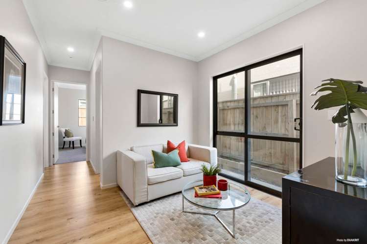 37 Nightingale Road Flat Bush_9