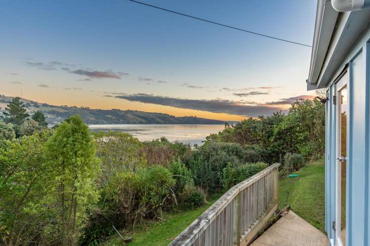 1 Luss Road Company Bay_10