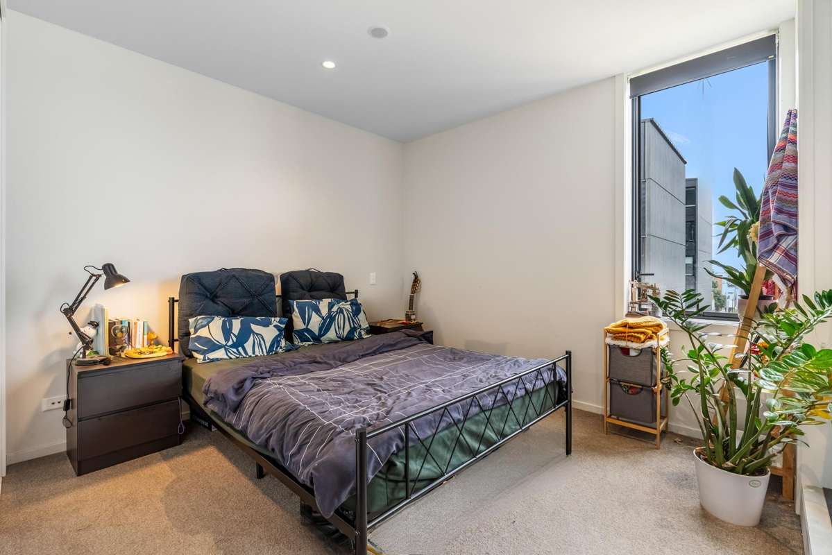 202/70 Victoria Street_3