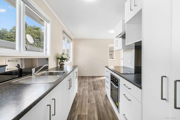 13 Gambare Place Wattle Downs_5