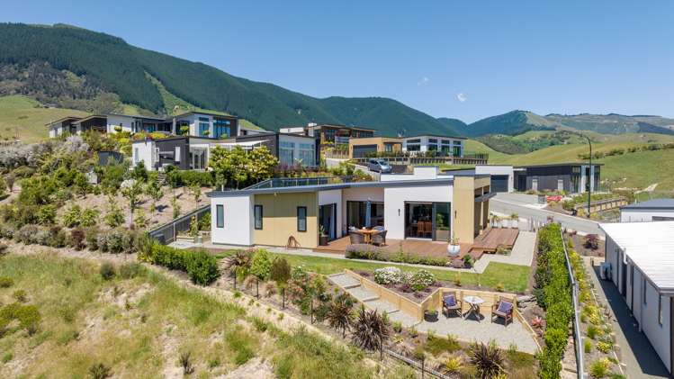 18 Hill Tops Way Stoke_22