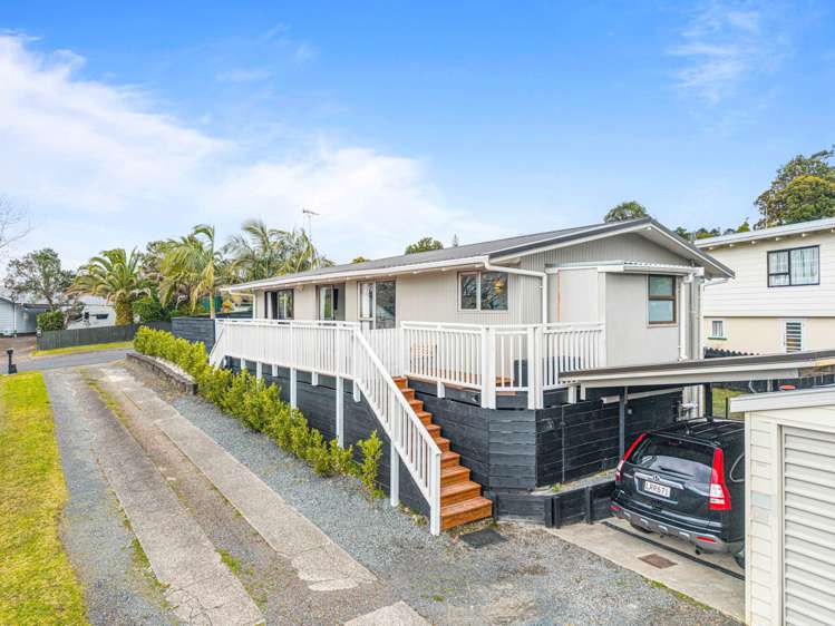 8 Dobell Road Stanmore Bay_1