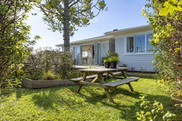 64b Awaroa Road Sunnyvale_4