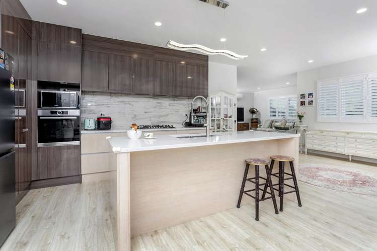 97A Sunrise Avenue Murrays Bay_13