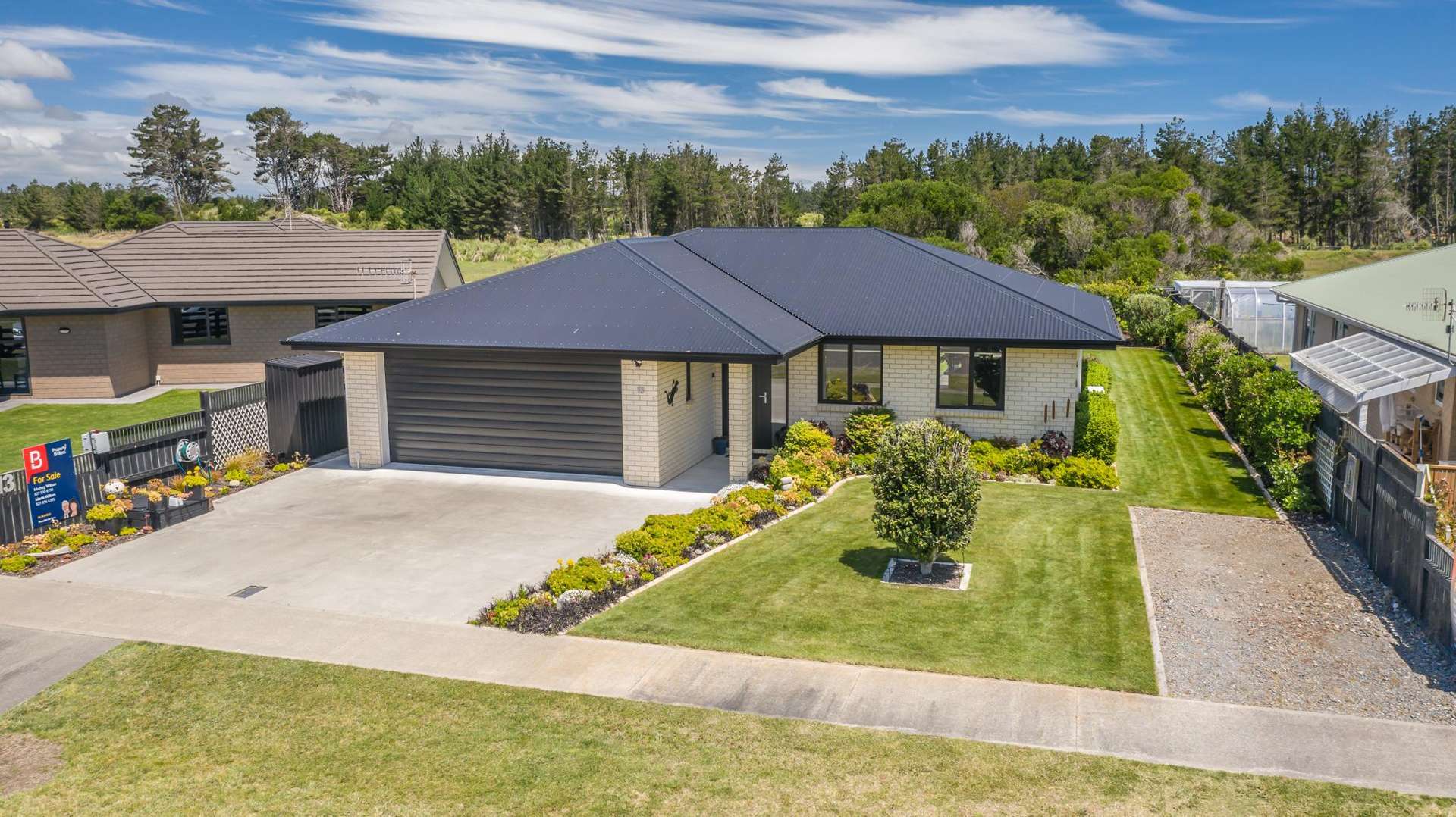 13 Sandown Avenue Himatangi Beach_0