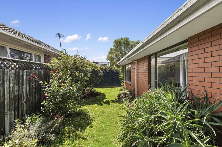 2/44 Division Street Riccarton_12