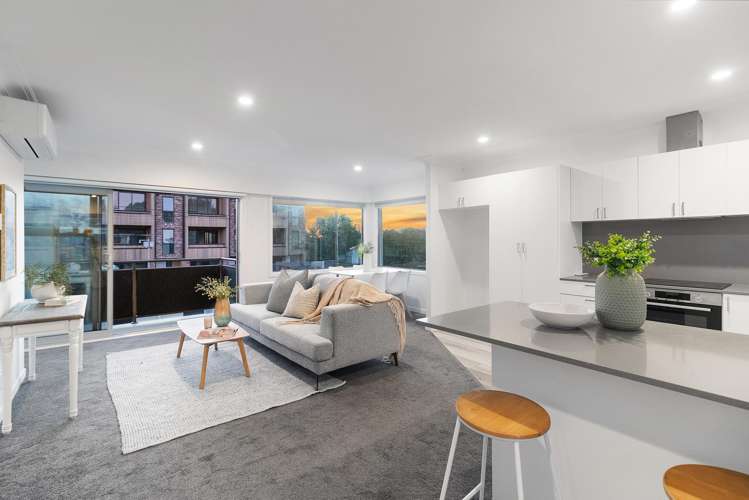 3/285 Point Chevalier Road Point Chevalier_4