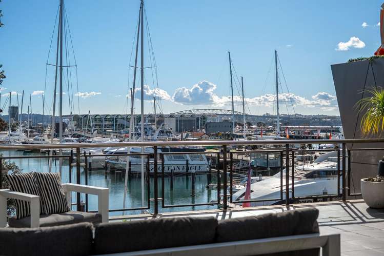 111/85 Customs Street West Auckland Central_10