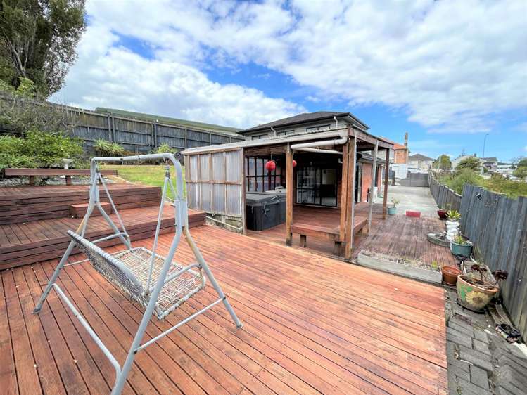 82 Tiverton Road New Windsor_18