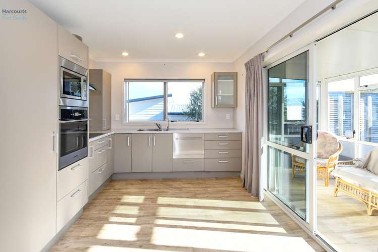 21a/8 Village Place_5