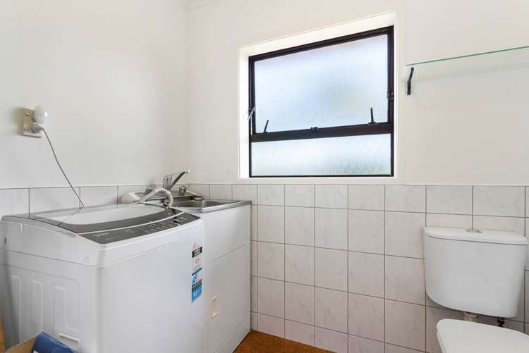 45 Bradbury Road Botany Downs_23