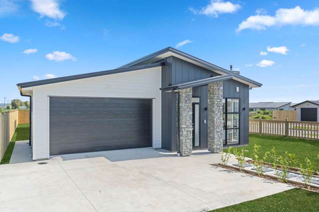 17 Korowhiti Road Clarks Beach_1