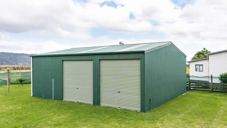 1 Rawinia Place Te Kaha_15