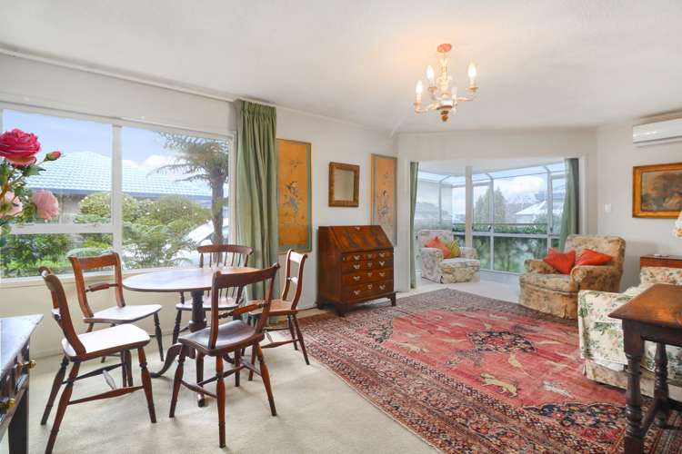 3/10 Gerard Way Saint Johns_5