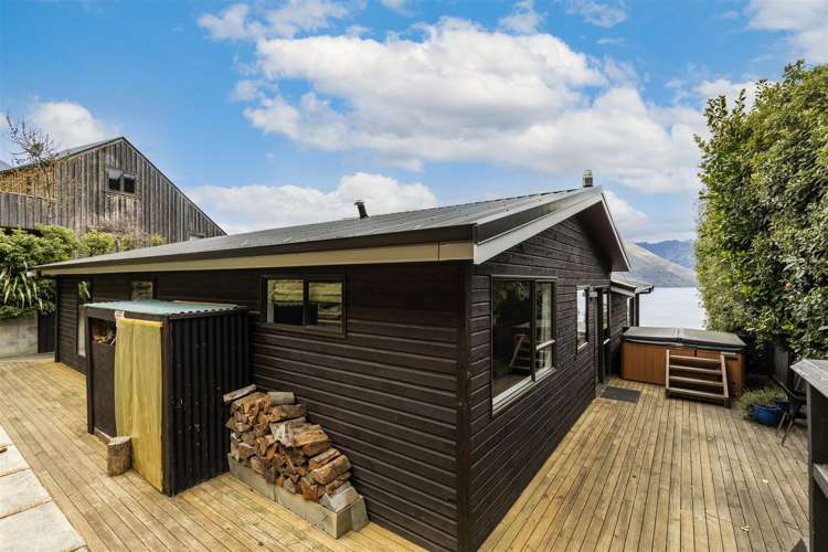 7 Mckerrow Place Fernhill/Sunshine Bay_17