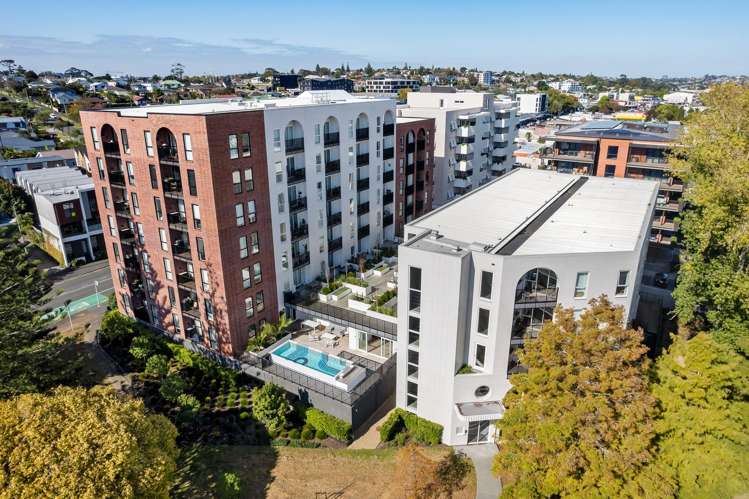 214/1817a Great North Road Avondale_10