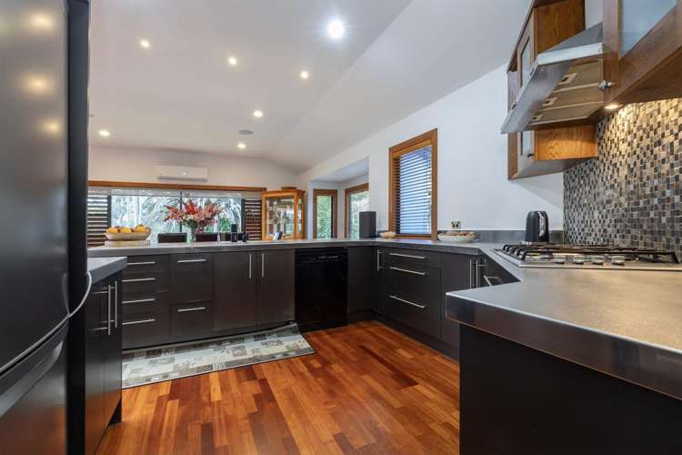 368 Matua Road_4