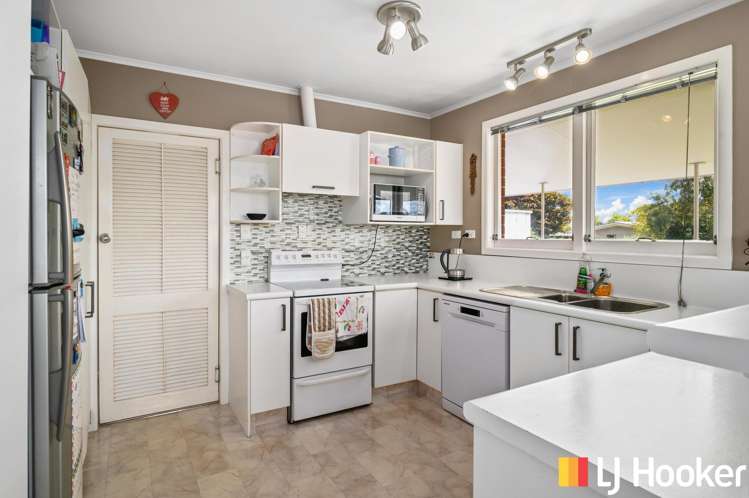 9 Carlton Street Glenholme_1