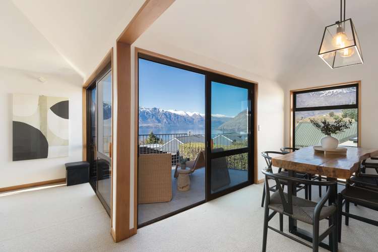 29 Greenstone Place Fernhill/Sunshine Bay_6