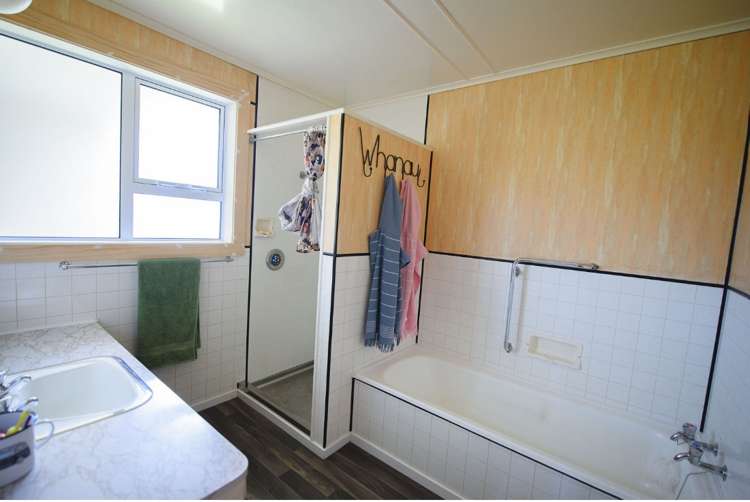 1302 Kaka Point Road Kaka Point_12