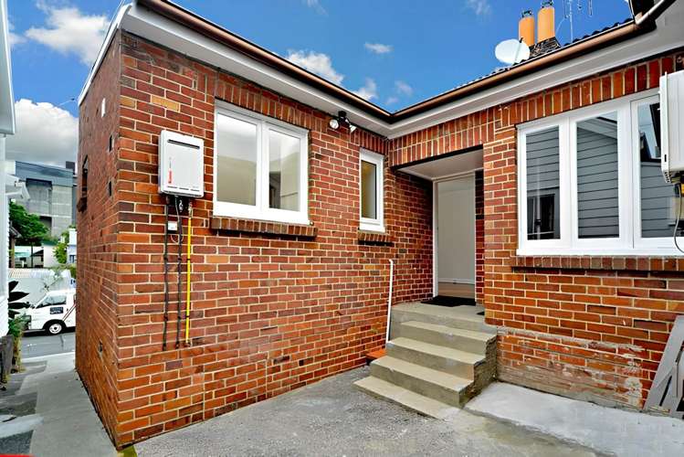 1/66 Seafield View Road_0