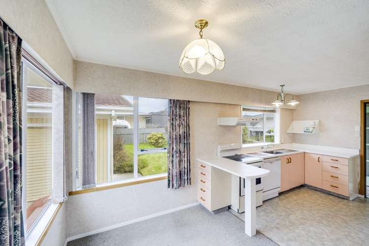 43 Holyrood Street Taradale_2